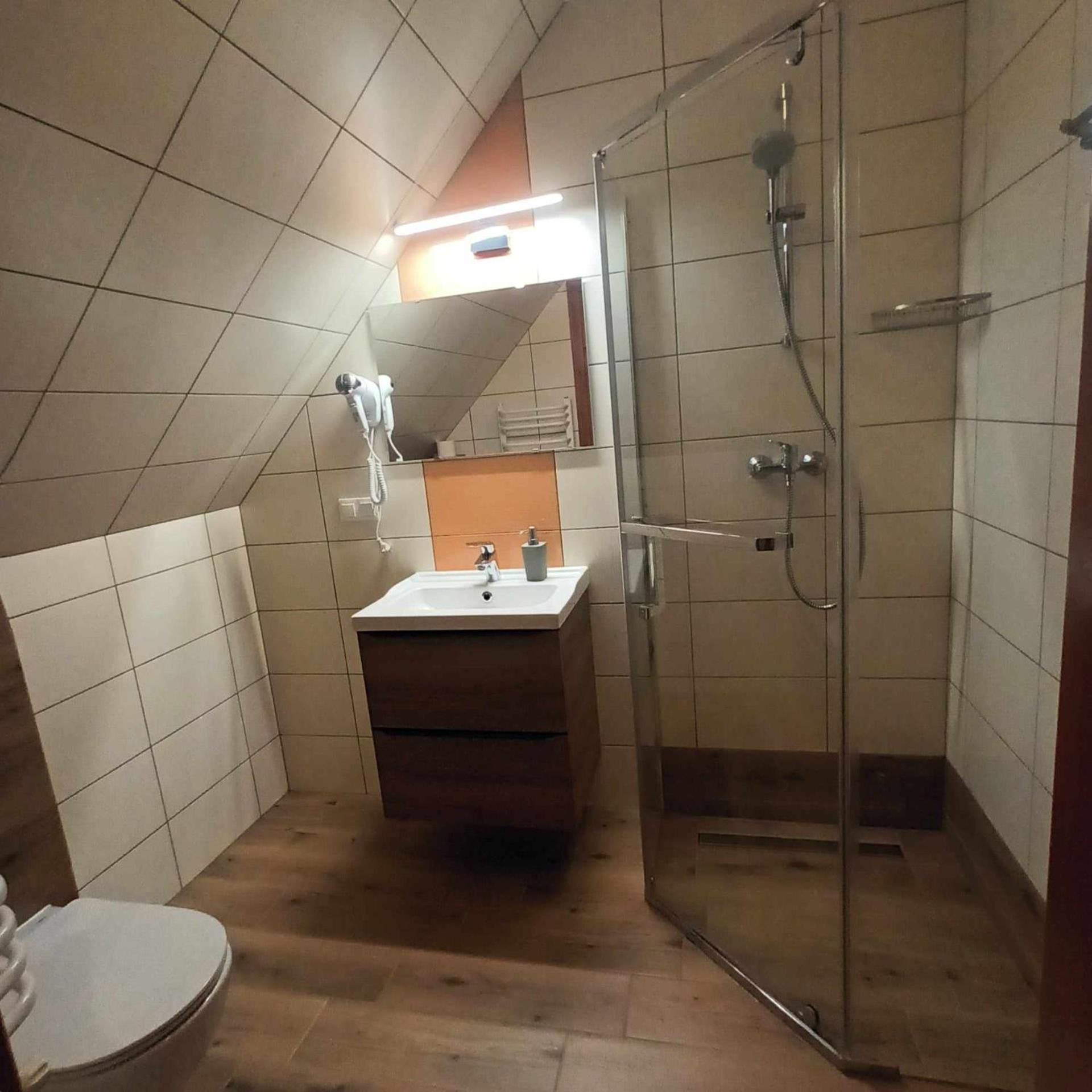 Pokoje Z Aneksami Kuchennymi U Wiktorii Sromowce Niżne Extérieur photo