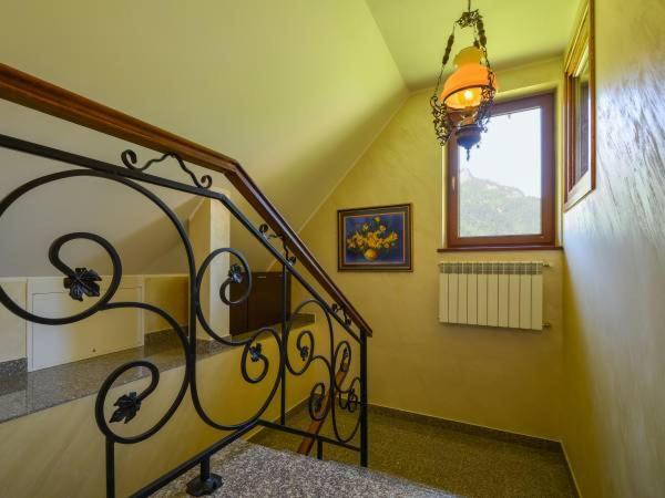 Pokoje Z Aneksami Kuchennymi U Wiktorii Sromowce Niżne Extérieur photo